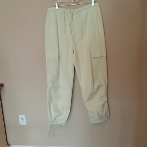 WAYF Drawstring Cargo Pants NWT - Picture 4 of 16